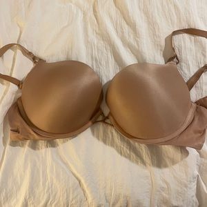 Victoria’s Secret add 2 cup sizes bra